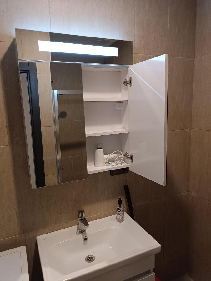 Apartament In *